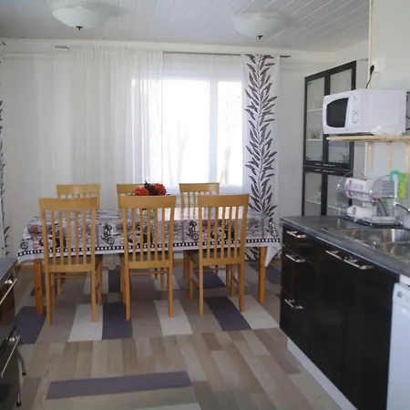 Aneen Loma Vacation And Holiday home